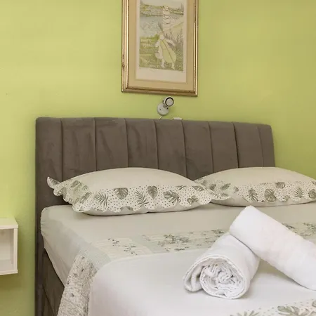 Gita Διαμέρισμα Promajna